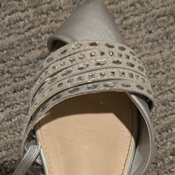 Size 8 Sugar By Francesca's Women's Dazzling Silver Strappy Flats - Picture 3 of 6